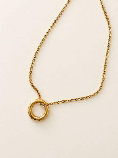 ALIX + chaîne · Doré à l'or 18K